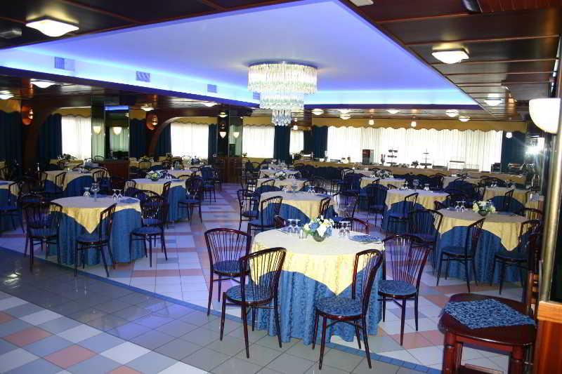Grand Hotel Dei Cesari Dependance อันซีโอ ภายนอก รูปภาพ