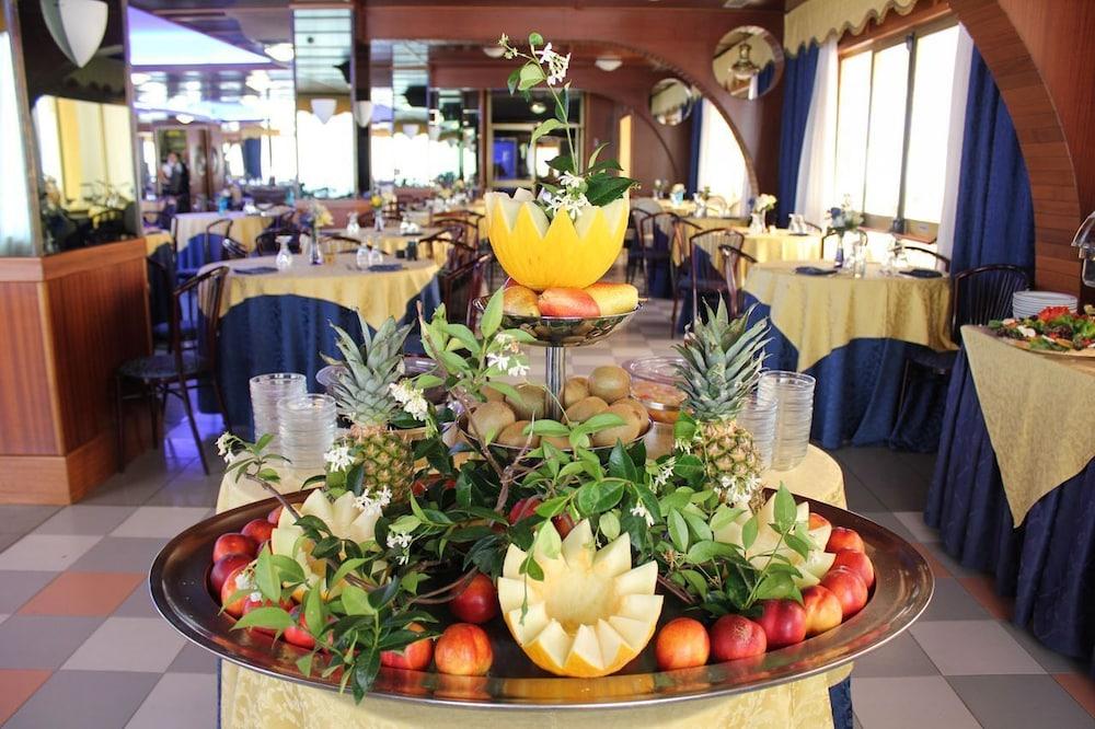 Grand Hotel Dei Cesari Dependance อันซีโอ ภายนอก รูปภาพ