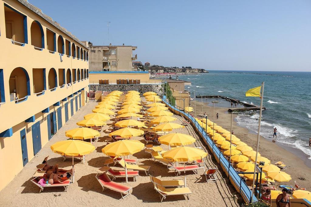 Grand Hotel Dei Cesari Dependance อันซีโอ ภายนอก รูปภาพ